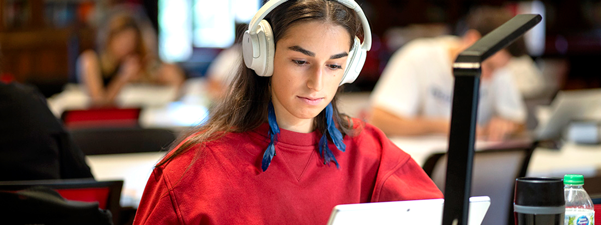 Grado en Filosofía, Política y Economía 